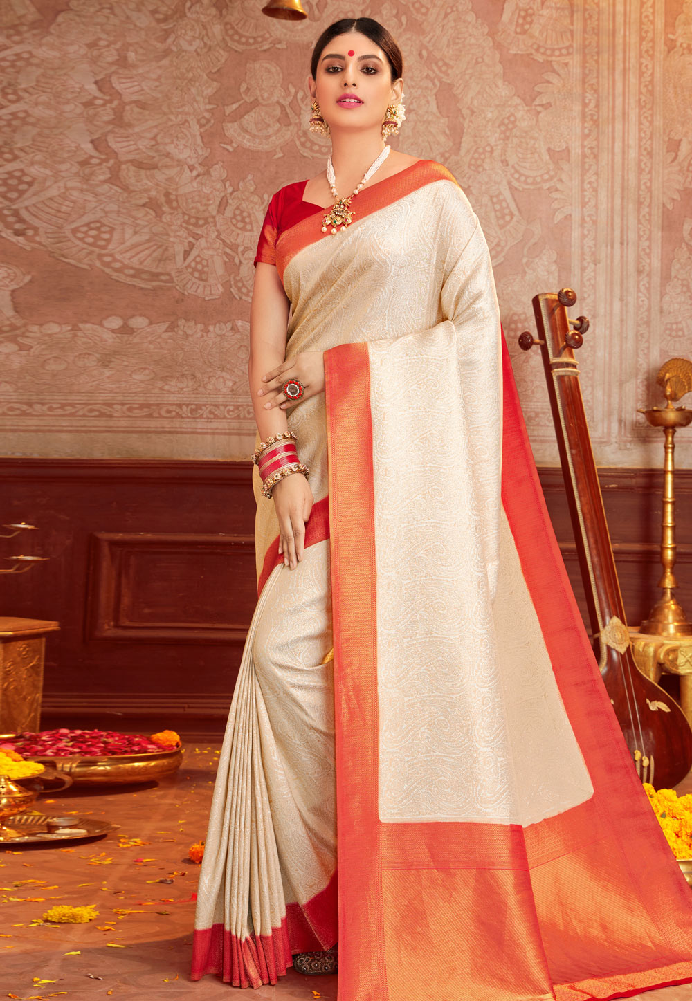 Off White Silk Saree With Blouse 198304