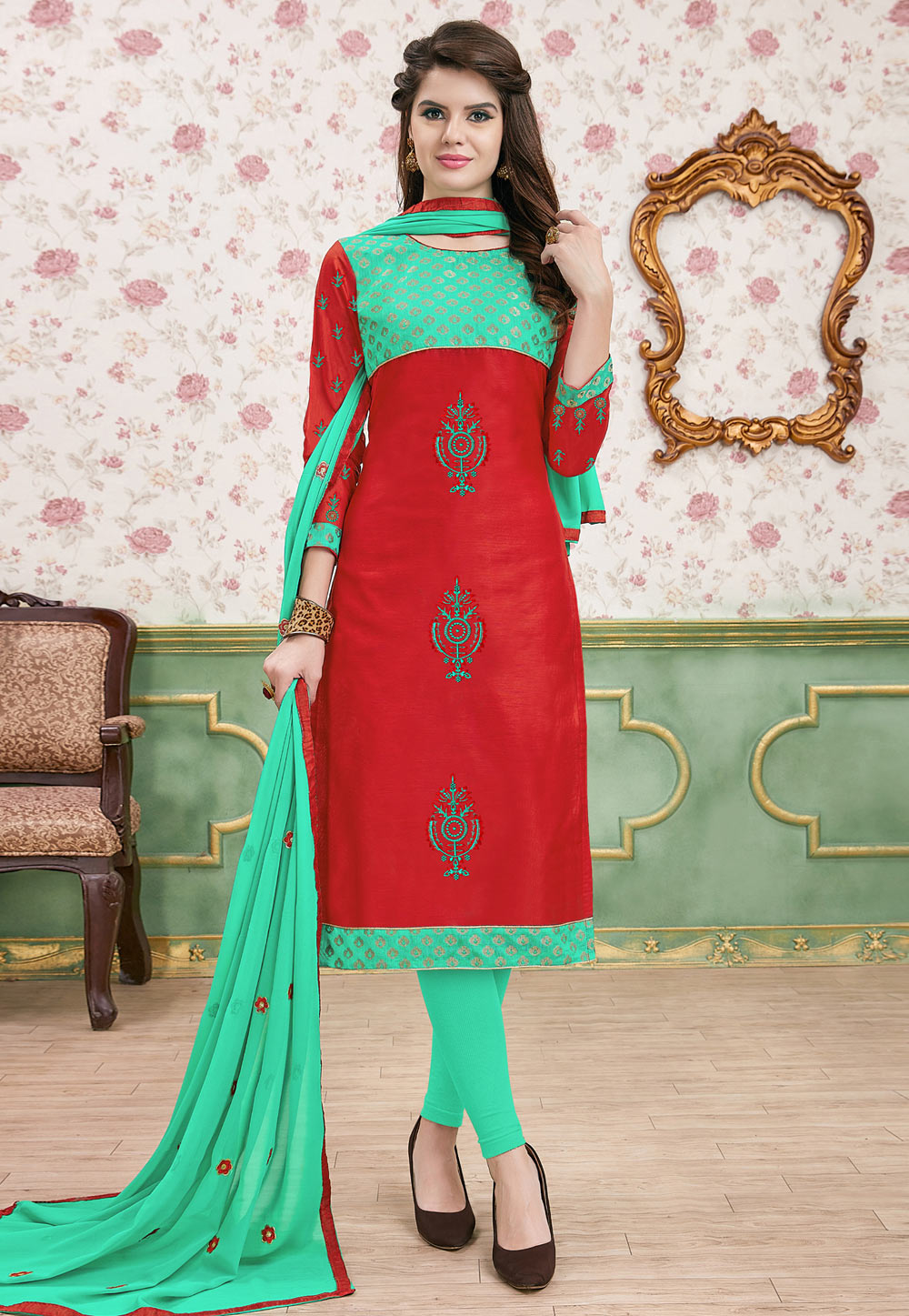 Red Cotton Churidar Salwar Kameez 154072