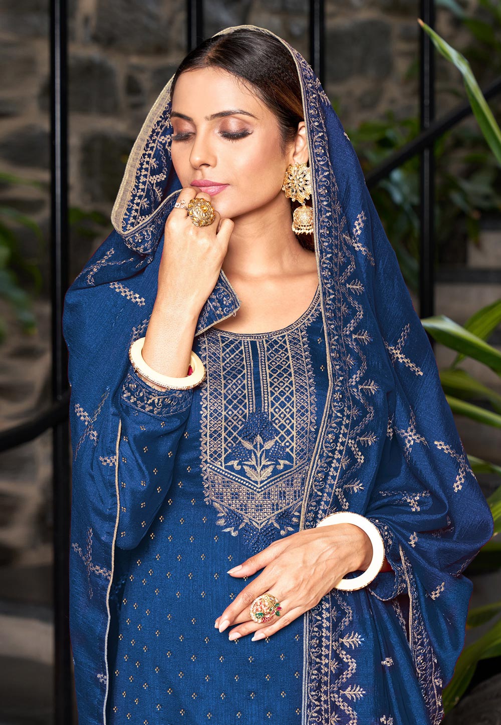 Buy Navy Blue Silk Pakistani Suit With Palazzo Pant Online - LSTV03969