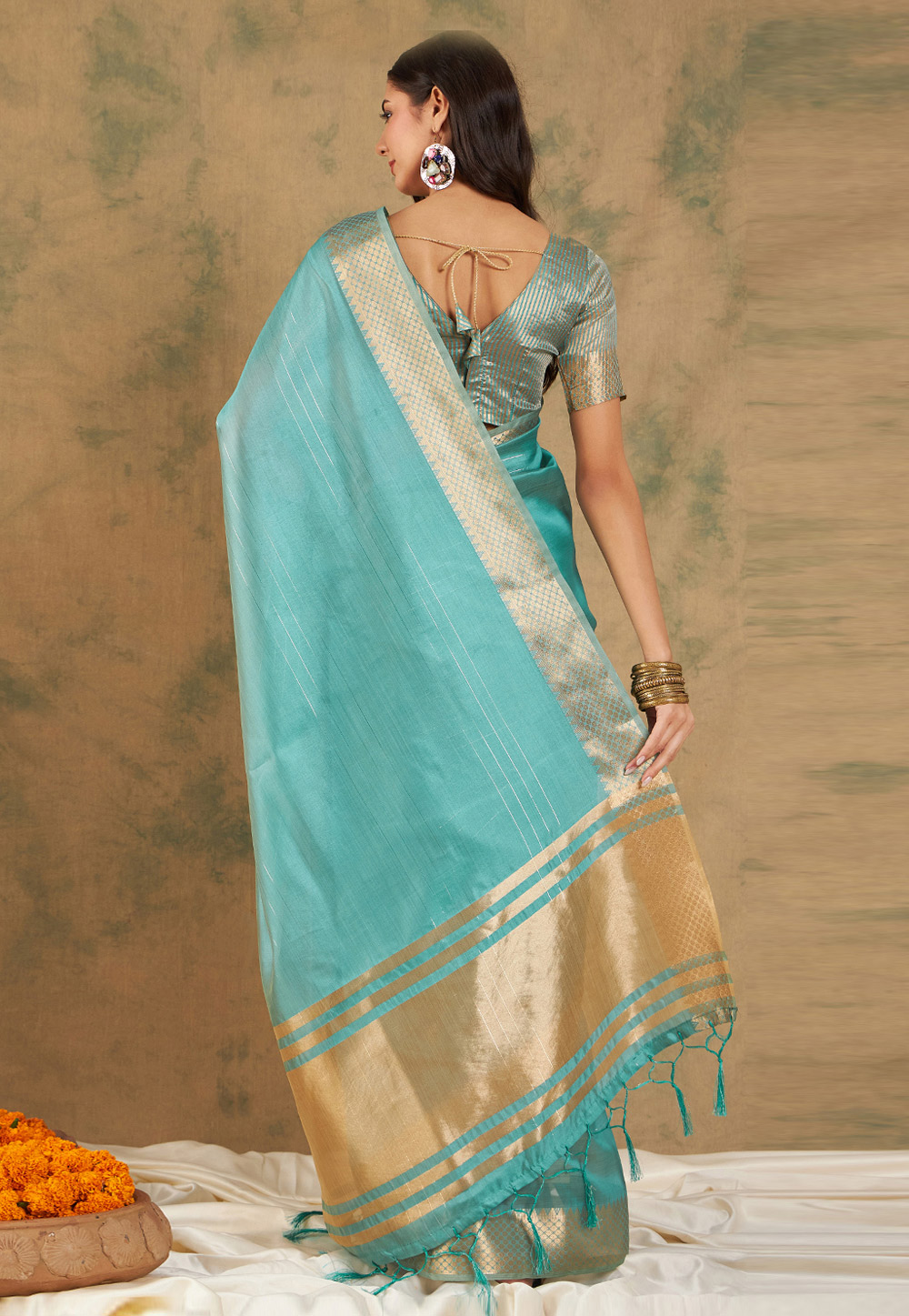 Buy Striped Sky Blue Soft Cotton Saree Online – RODDUR