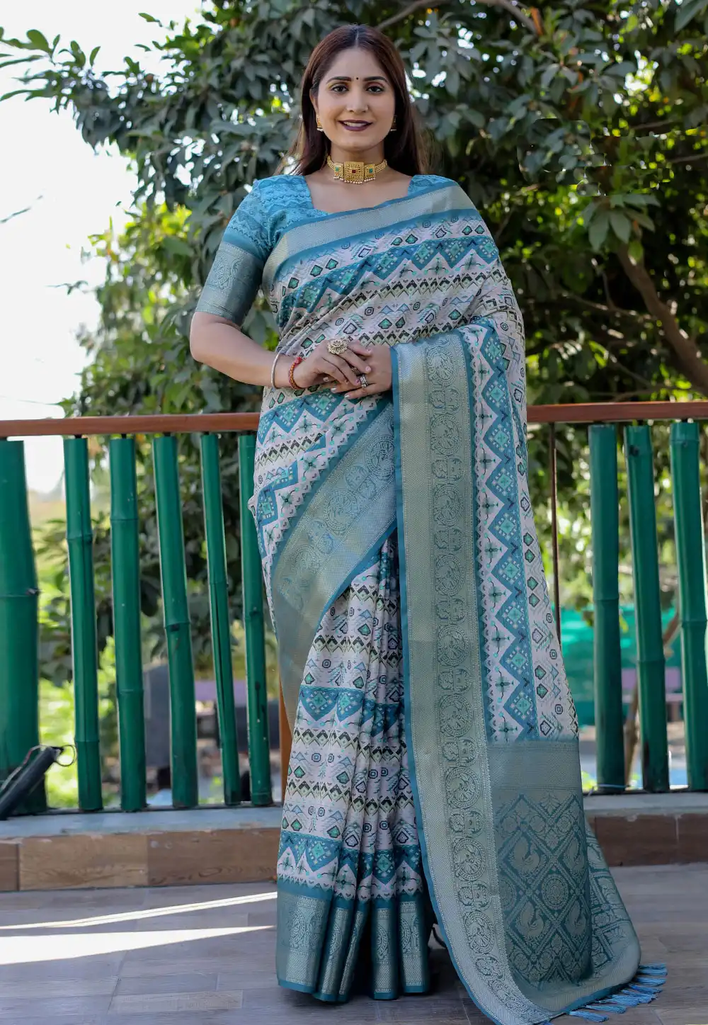 Teal Silk Saree With Blouse 294659