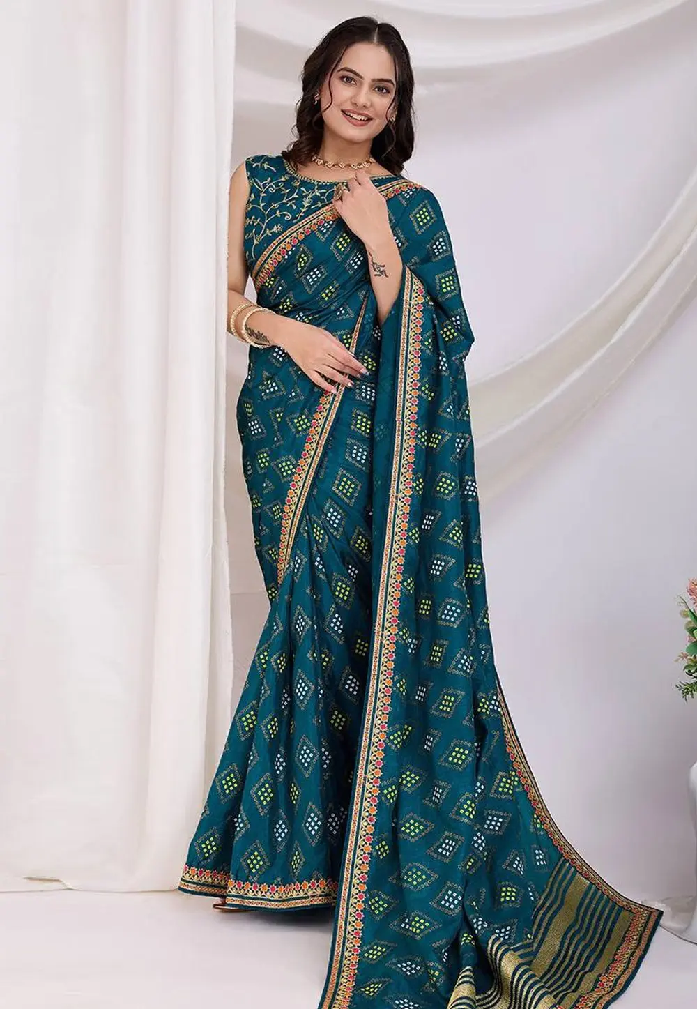 Teal Silk Saree With Blouse 304164