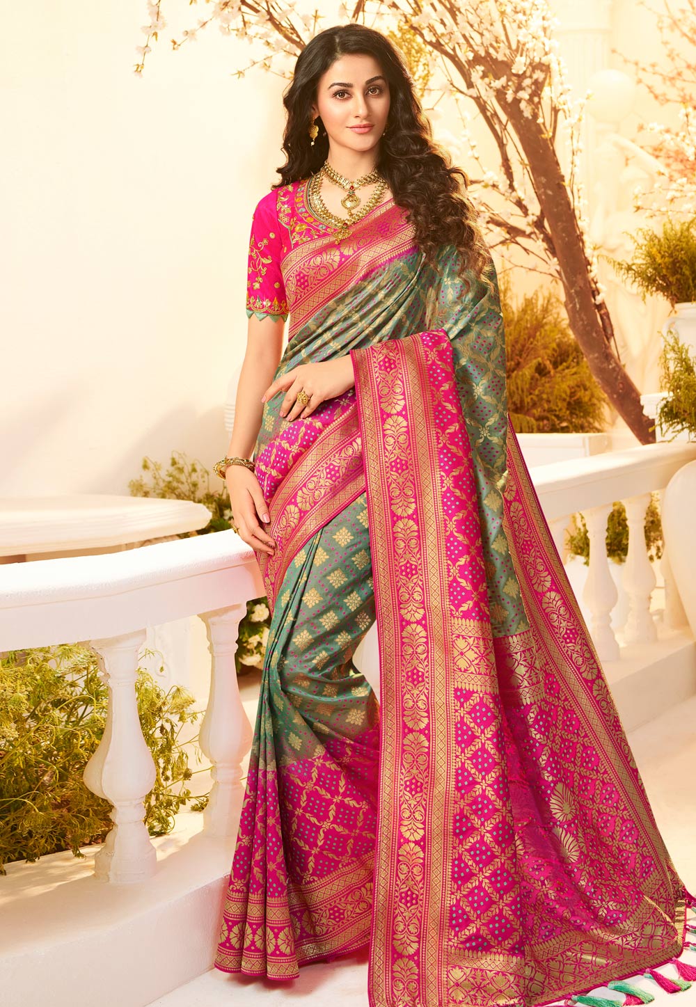 Shaded Grey Silk Saree With Blouse 200897