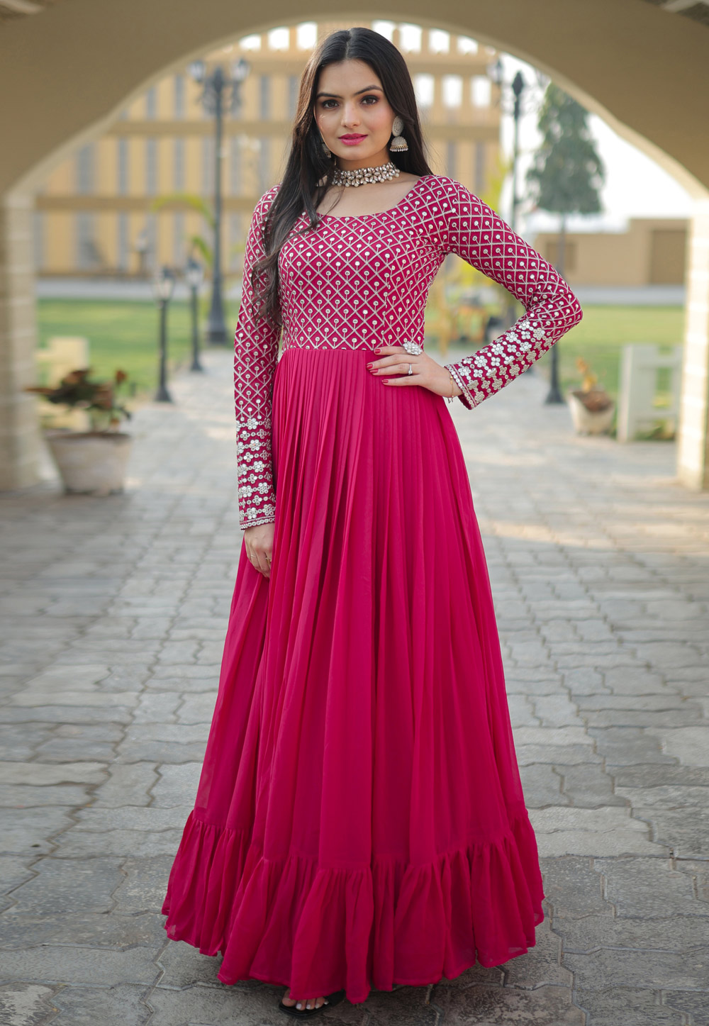 Magenta And Mehendi Green Color Silk Fabric Bandhani Dress Material –  Sankalp The Bandhej Shoppe