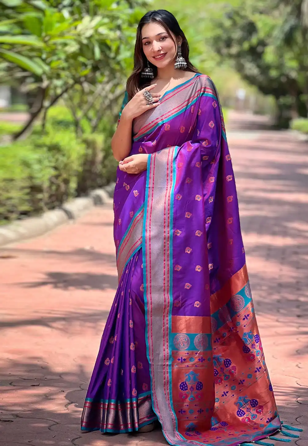 Violet Silk Paithani Saree 294065