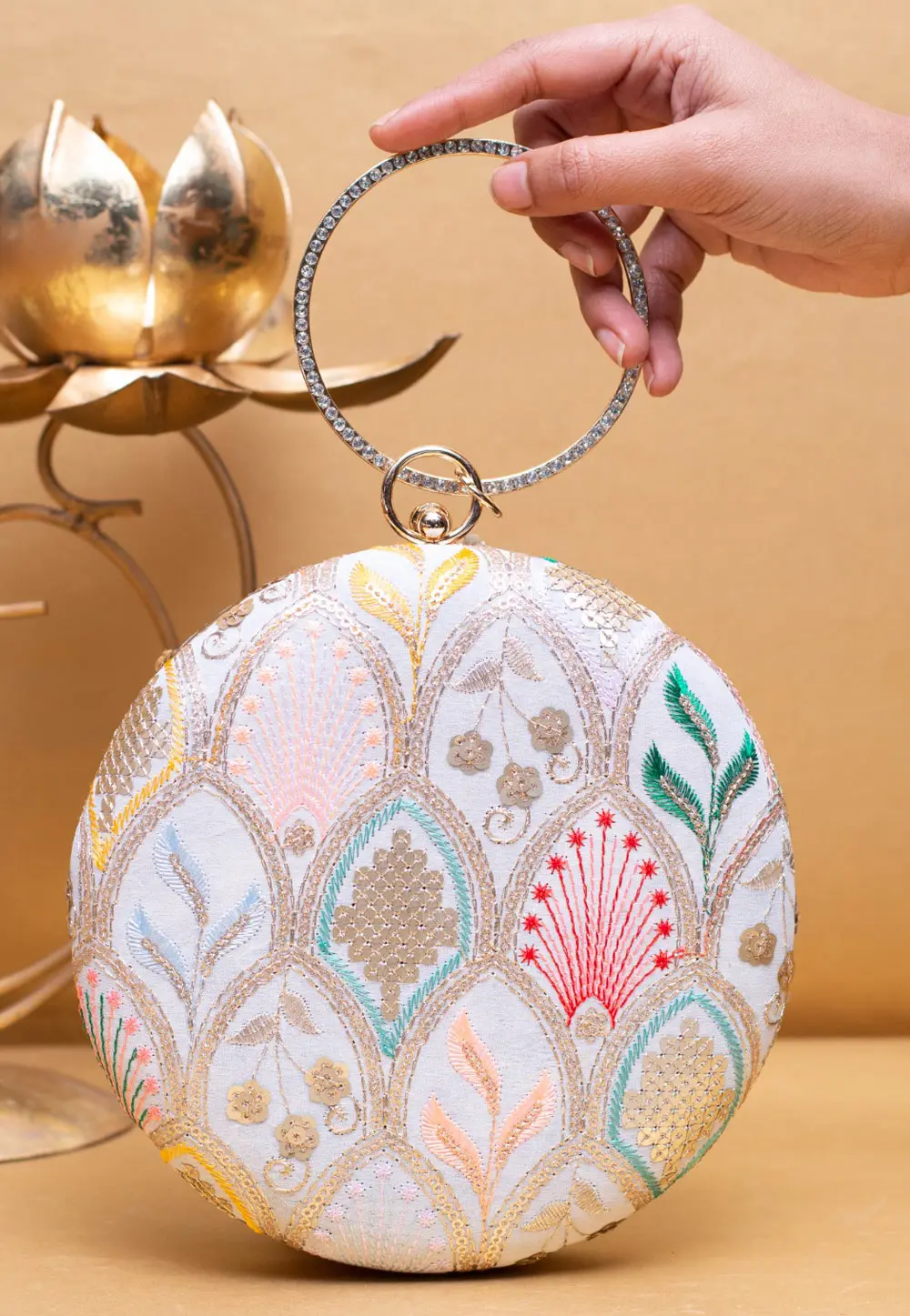 White Art Silk Clutch 304097