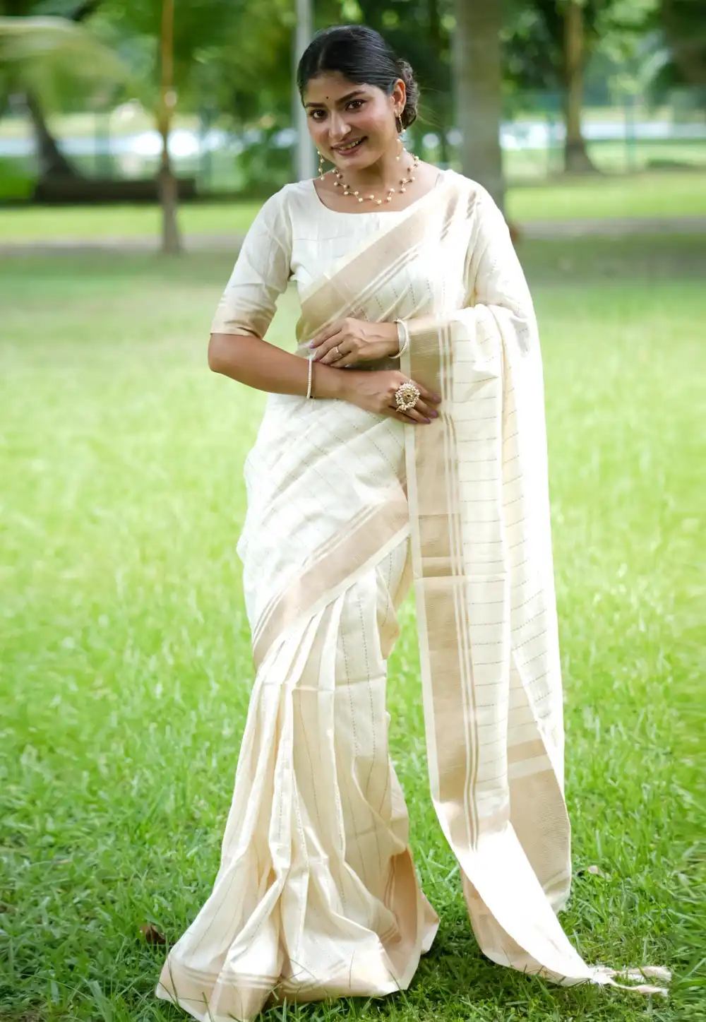 White Banarasi Silk Saree 294775