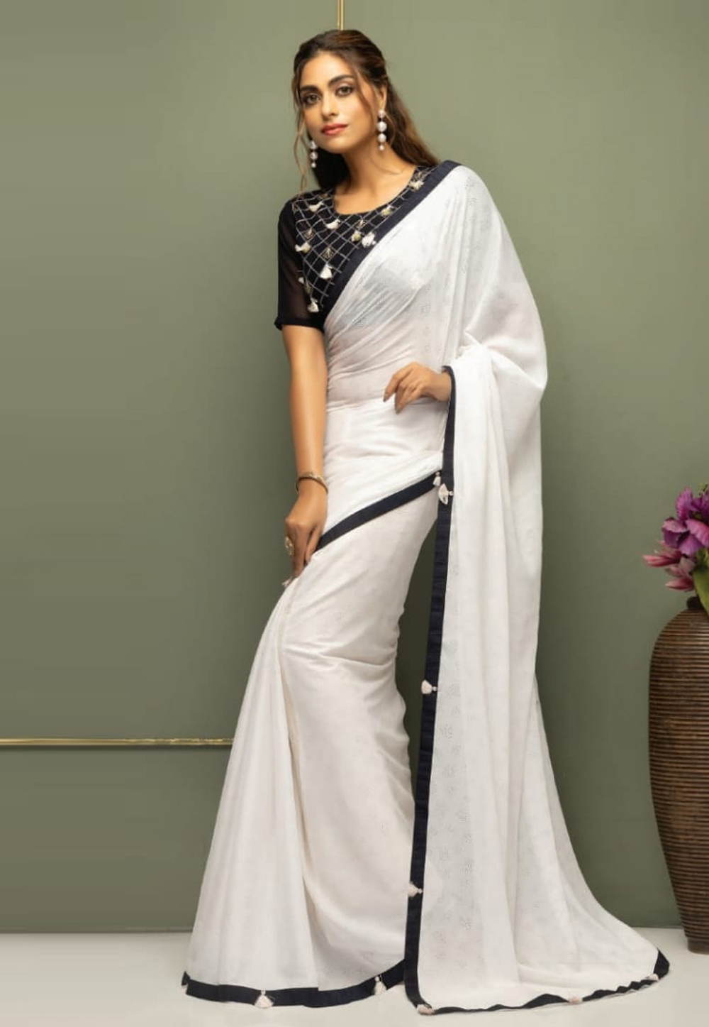 White Georgette Saree With Blouse 285954