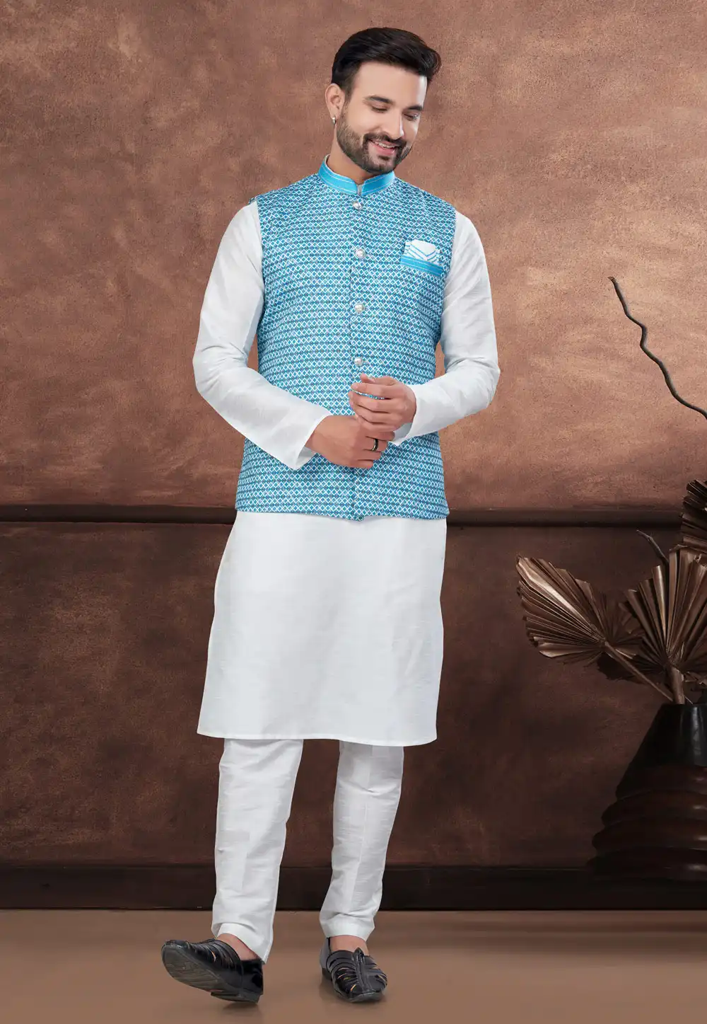 White Silk Kurta Pajama With Jacket 294599