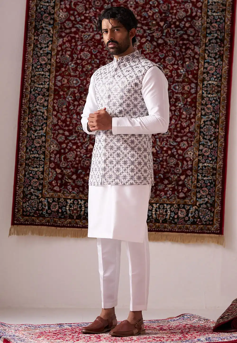 White Silk Kurta Pajama With Jacket 294026