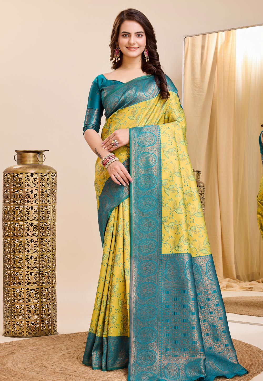 Yellow Banarasi Silk Saree With Blouse 284275