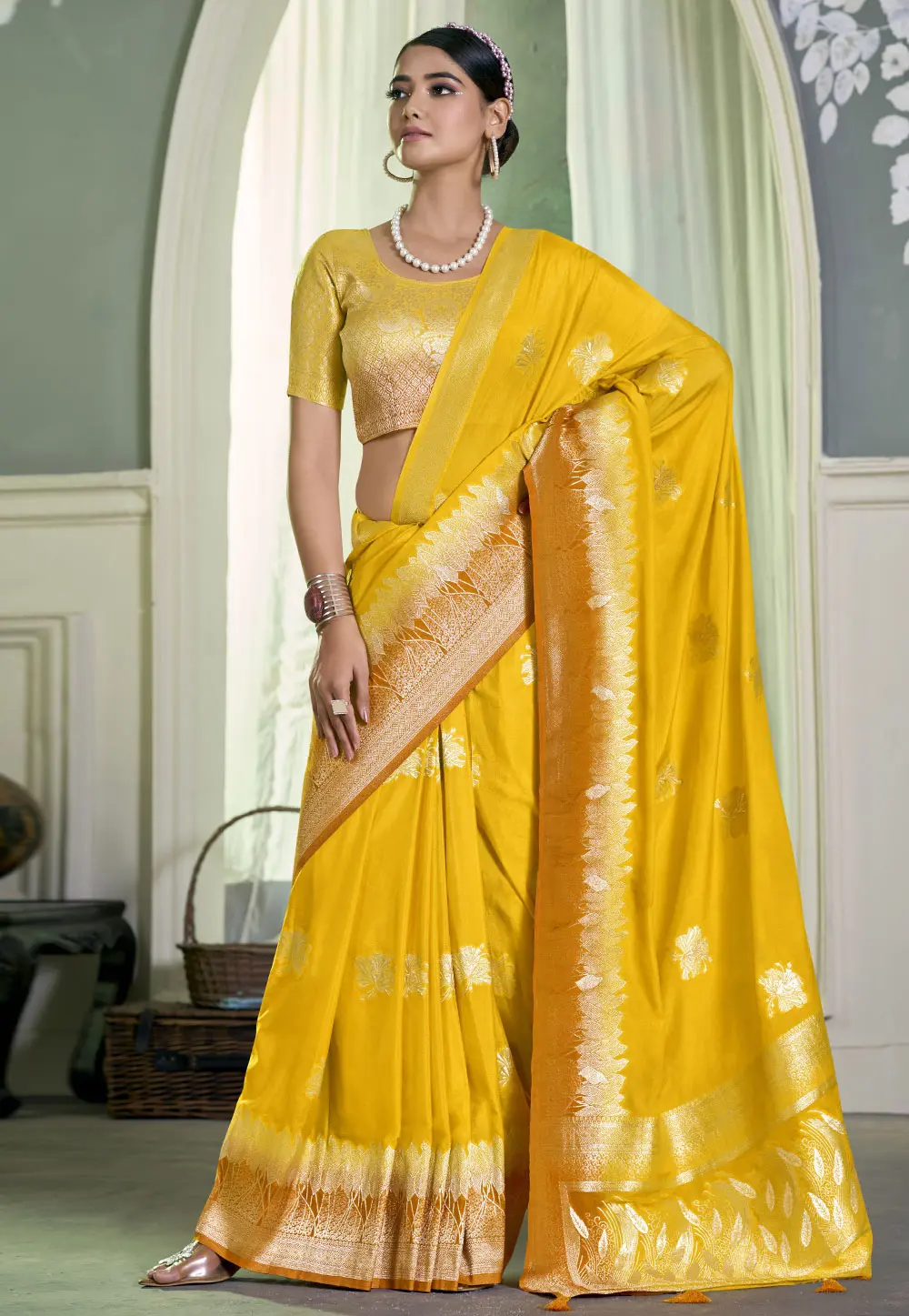 Yellow Crepe Saree With Blouse 300132