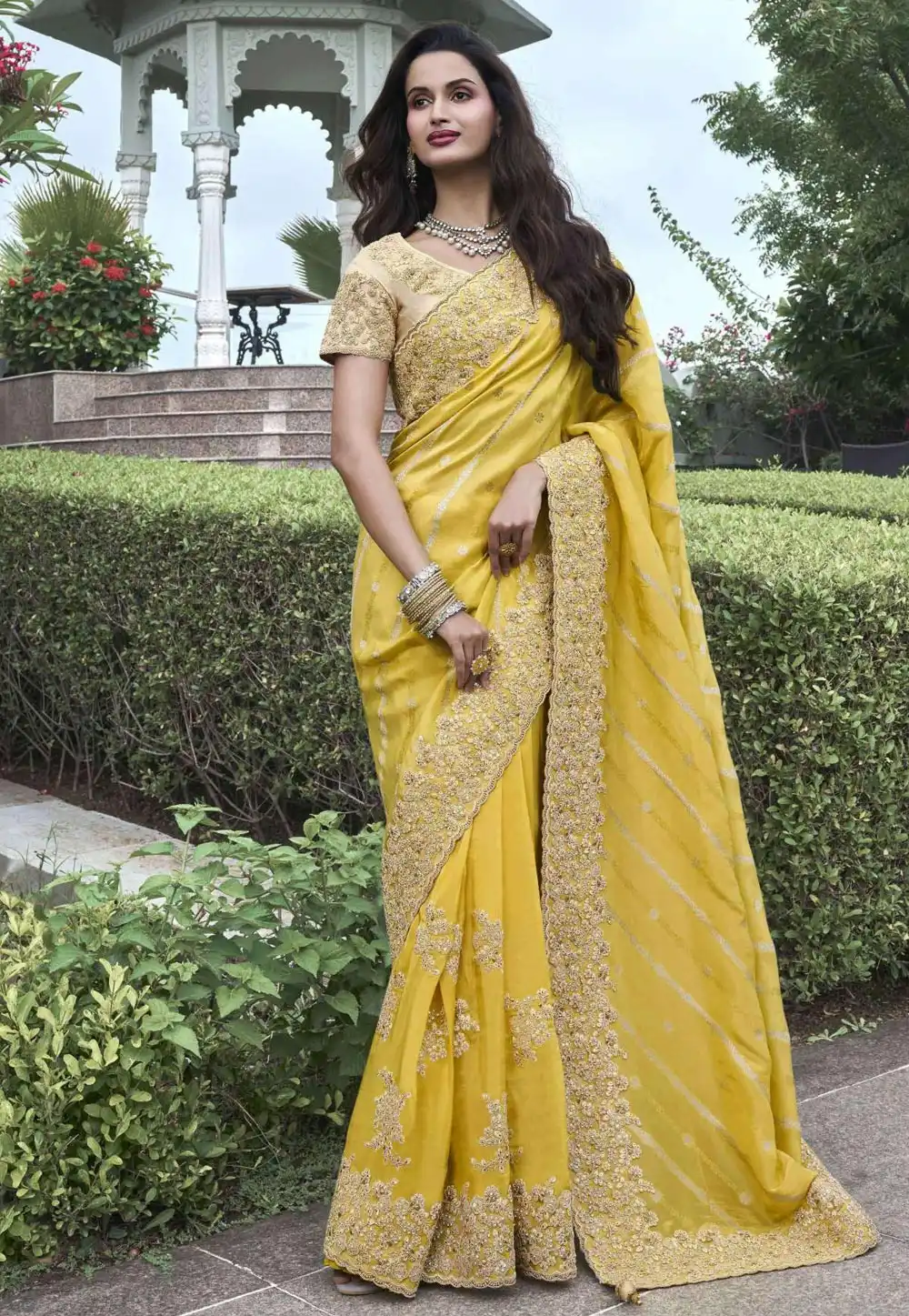 Yellow Viscose Saree With Blouse 294823