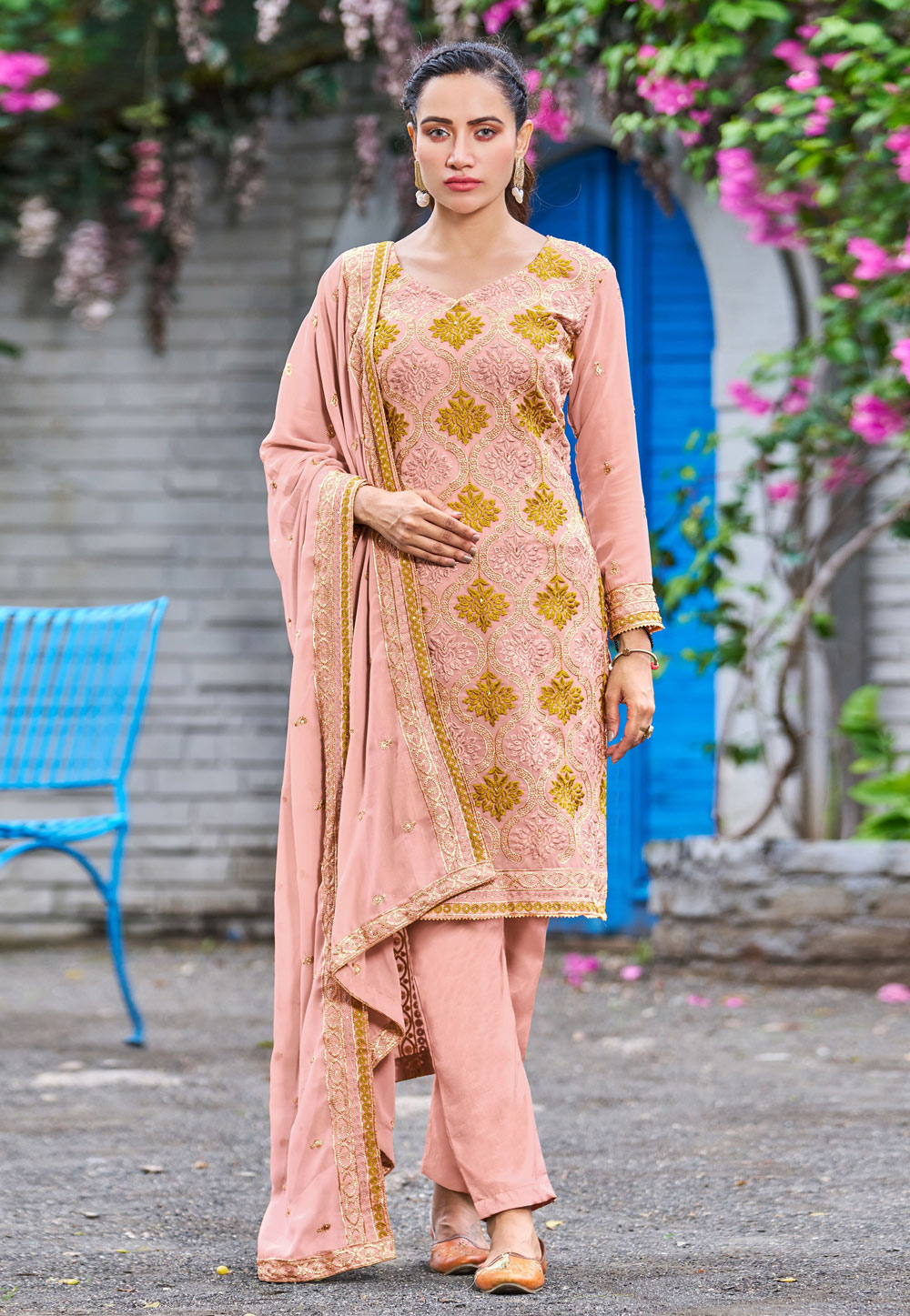 Peach Faux Georgette Pakistani Suit 273179