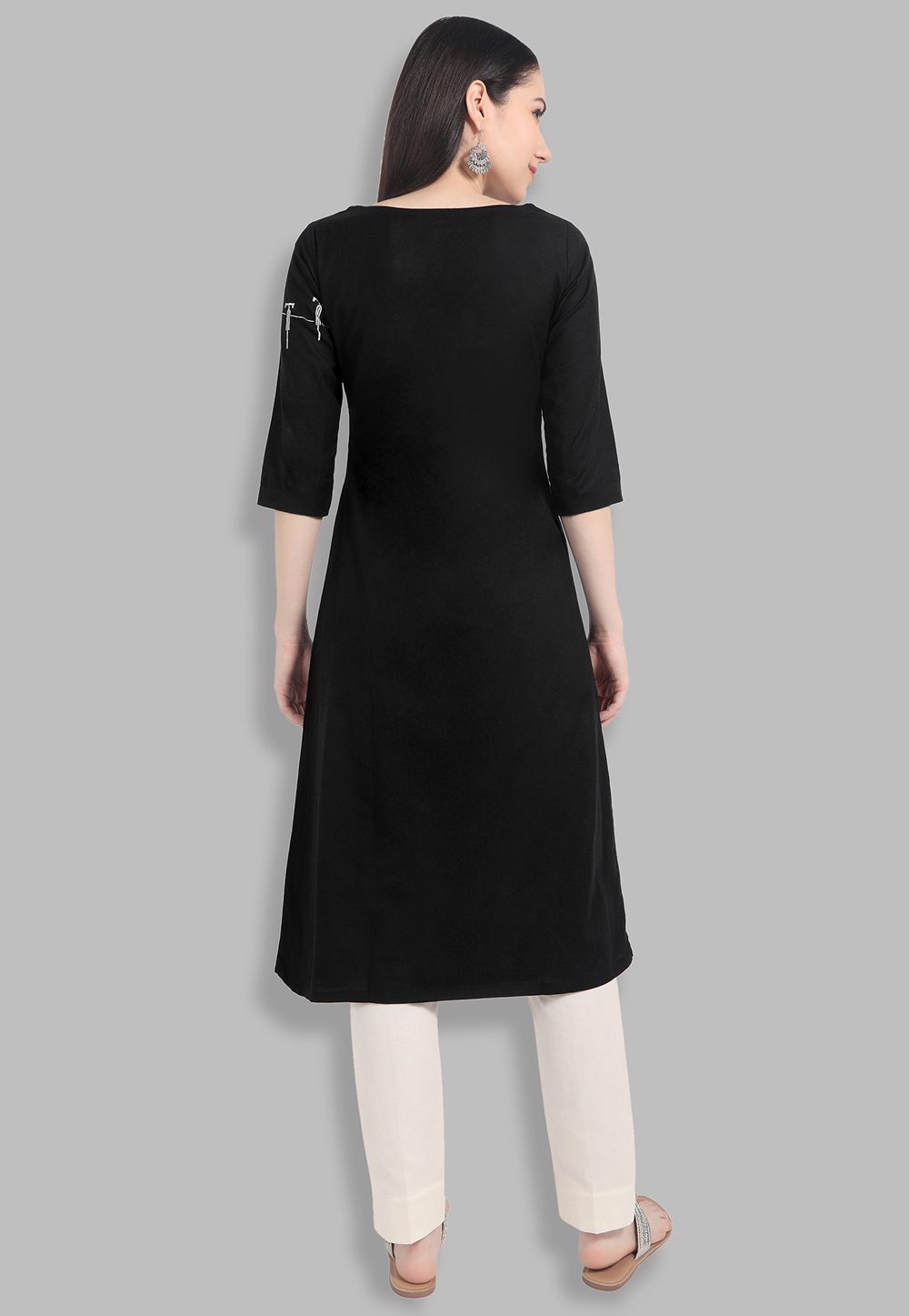 Top 30 Latest Plain Black Kurti Designs for Women (2023) - Tips and Beauty  | Kurti designs, Black kurti, Fashion