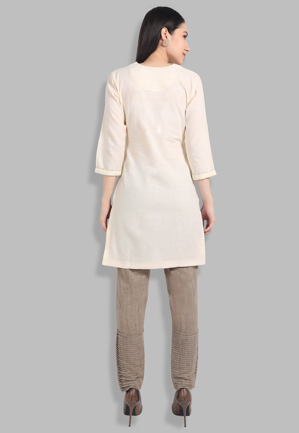 ISHIEQA's White Voil Cotton Chikankari Top - AN0102B | Cotton short tops,  Tops, A line kurti