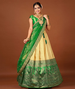 Royal Lehengas – Shop Royal Lehengas Online at Best Prices:  IndianClothStore.com