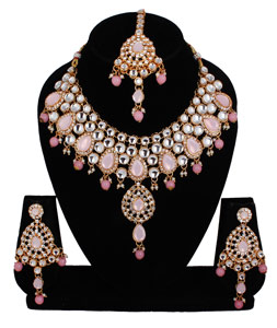 Pink Alloy Necklace Set With Earrings and Maang Tikka 257325