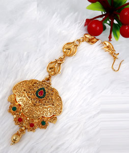 Golden Alloy Austrian Diamonds and Kundan Maang Tikka 272594