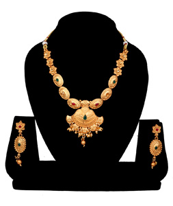 Golden Alloy Austrian Diamonds and Kundan Necklace With Earrings 272649